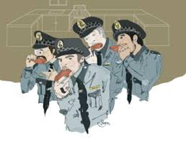 She wanted the police to eat the leg of lamb.