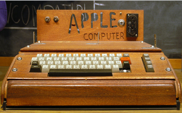 Steve Wozniak invented the Apple I.