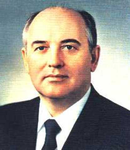 Mikhail Gorbatsjov blir leder i Sovjetunionen.