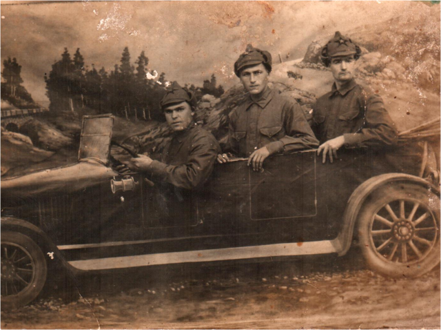 Отец – Дружинин Пётр Егорович