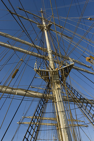 Charlotte climbs the main mast