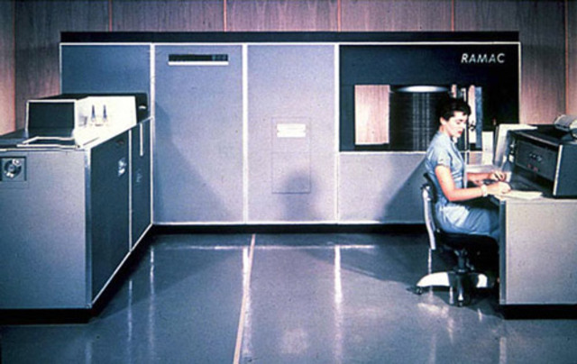 IBM 305 RAMAC