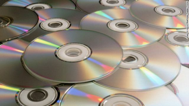 CDs outsell vinyl records and tapes for the first time