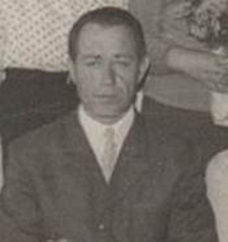 Жувагин Михаил Алексеевич  (1965-1974 г.г.)благоустройство пришкольного участка