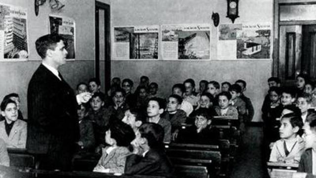 A corrente espontaneísta