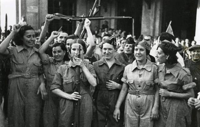 LAS MUJERES DURANTE LA GUERRA