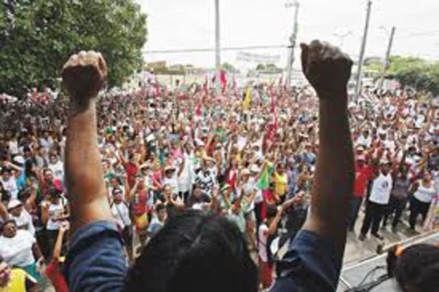 Movimentos Populares