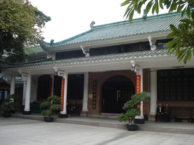 Huaisheng Mosque built by Sa'd during the Tang dynasty