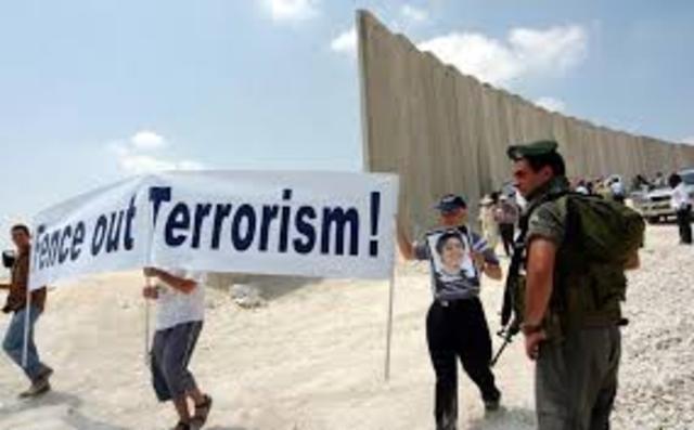Israel Begins Constructing a Security Banner