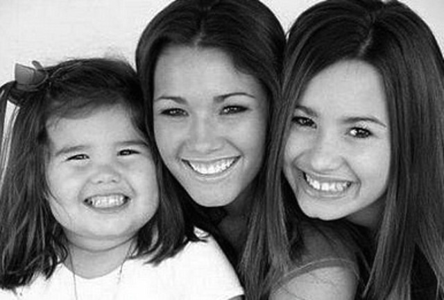 Demi Lovato Mom remarried