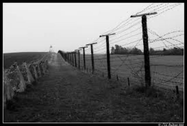 Winston Churchill warns of the descent of an Iron Curtain in Europe