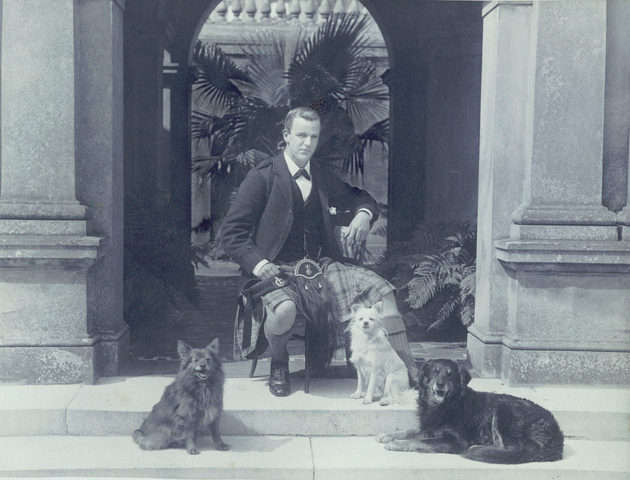 Albert Brown became the Queen's personal attendant