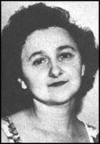 Rosenberg trial begins