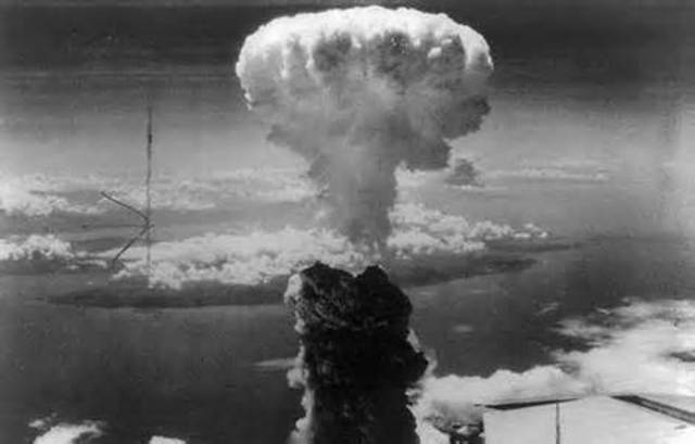 Atomic Bomb dropped on Nagaaki