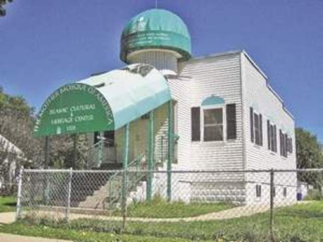 Arab immigrants Rented hall in Cedar Rapids for worship