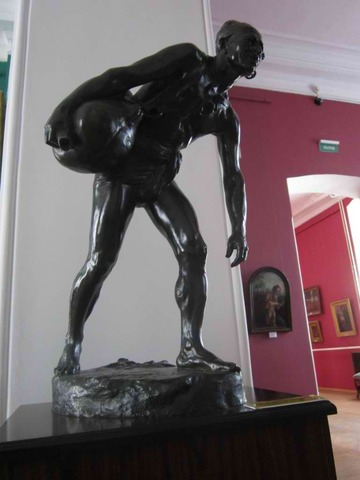 Музей переведен в здание Общества по устройству народных чтений