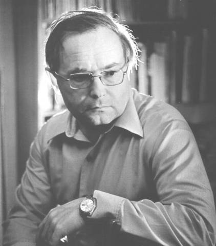 Окончание школы и поступление в университет.