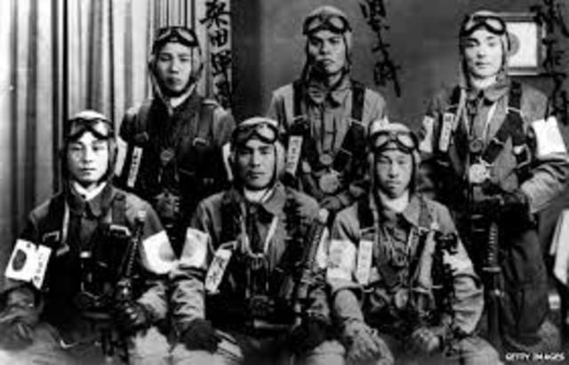 Kamikaze Pilots Appear in the Pacific