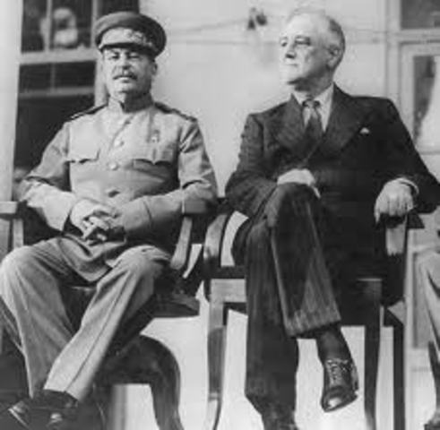 US Formally recognizes the Soviet Union