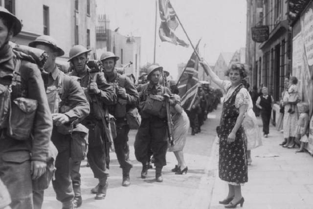 Allies Evacuate Dunkirk