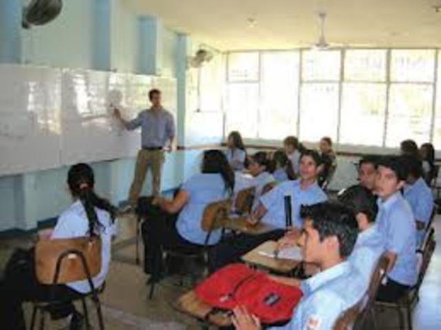 Elaboración del programa de guía y salud desarrollado por los y las profesoras guías