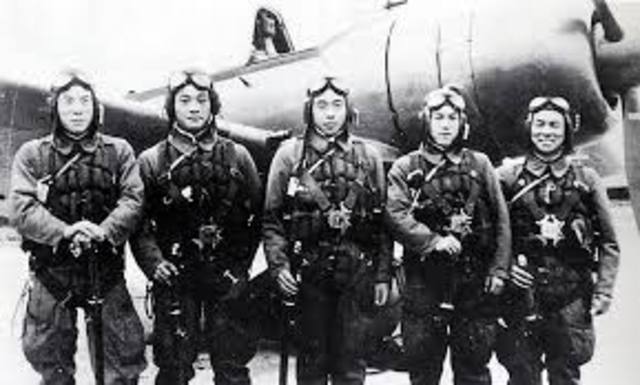 Kamikaze pilots appear in Pacific
