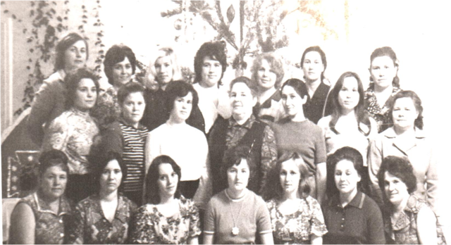 1 место в городском смотре – конкурсе по организации утренников , посвященных 1 мая.