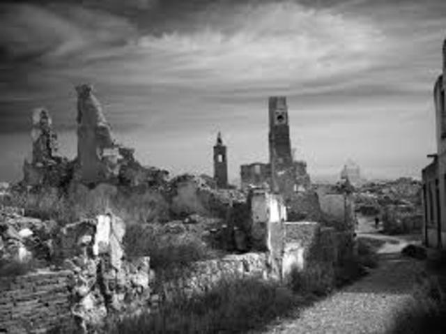 LA 5º BRIGADA NAVARRA OCUPA BELCHITE