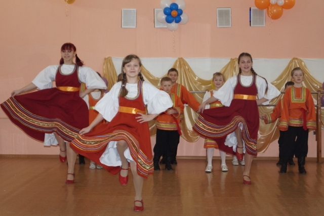 Праздничный концерт "Как же без женщин..."