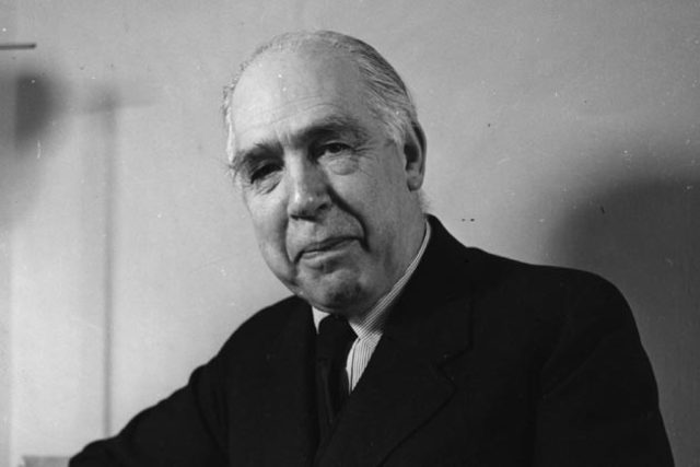 NIELS BOHR