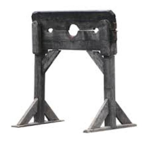 Puddlington, England