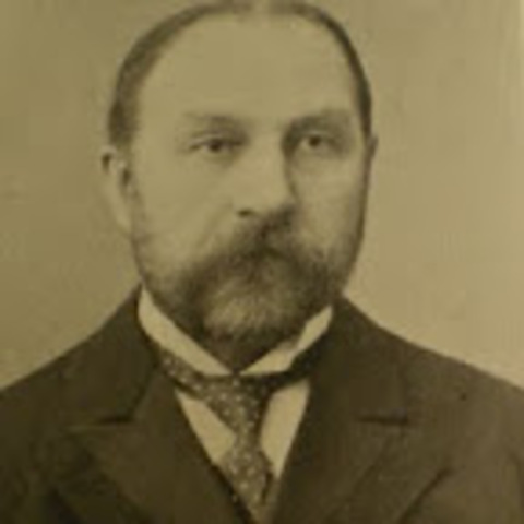 Смерть  первого директора