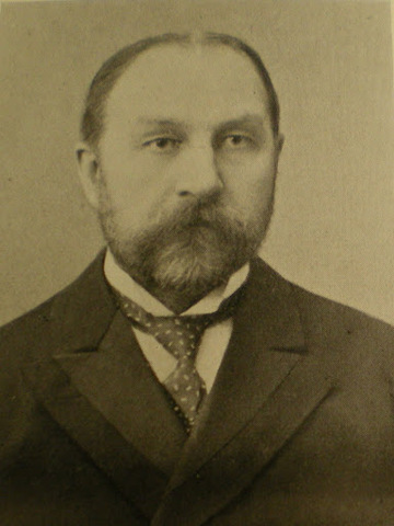 Первый директор школы.