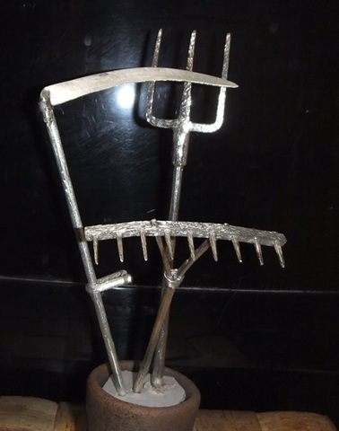 Грабли и коса