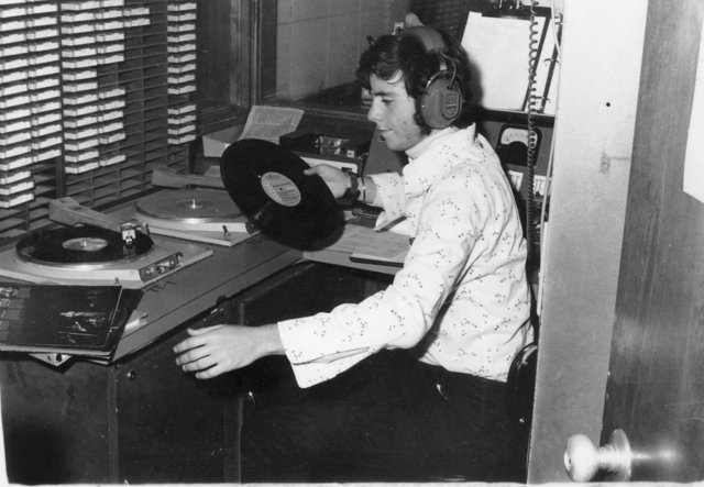 Introducción de la radio en Colombia