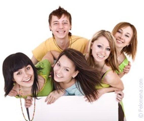 Принята программа «Молодежь России (2001–2005 годы)»