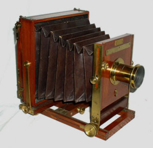 Πρώτη Μηχανή Αποτυπώσεως Κινουμένων Εικόνων.