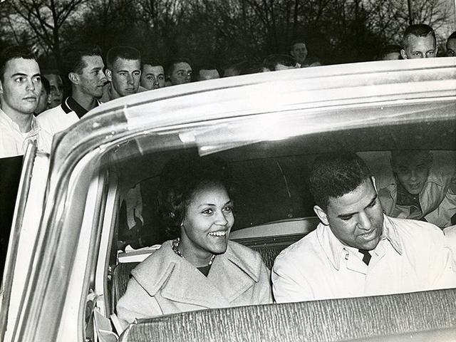 Hamilton Holmes and Charlayne Hunter to UGA