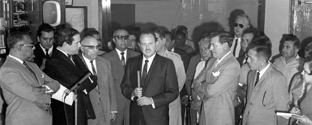 PRIMEROS DECRETOS A NIVEL LEGISLATIVO PARA CONTROL DE INFORMACIÓN EN LA RADIO