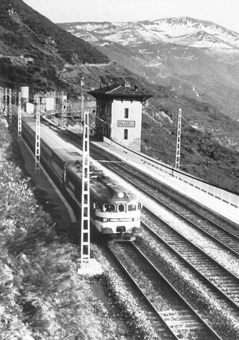 Aparece el Talgo pendular a circular por Asturias
