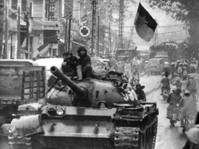 S. Vietnam Takes Hue & Danang