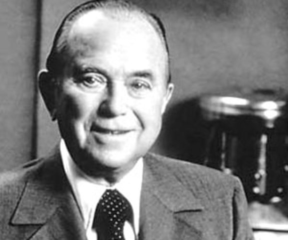 Ray Kroc, who made Mcdonald's into the franchise it is today, visits the first Mcdonads