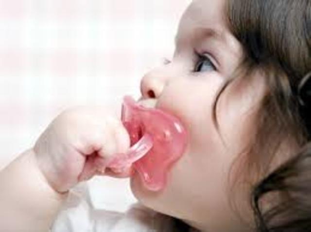 Cuando yo tenía dos años, yo chupaba un chupete todo el tiempo.