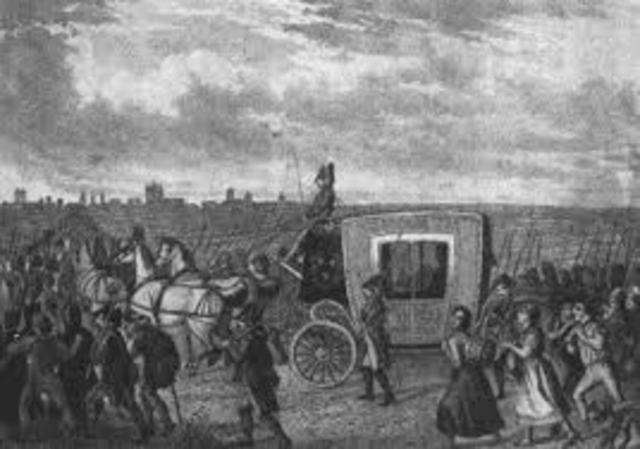 Royal Family Attempts to Flee (political)