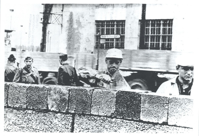 East Germany builds a wall