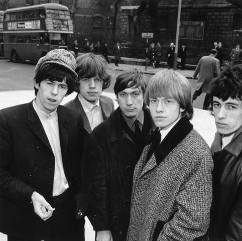 В 1962 году в «Jazz News» впервые промелькнуло название «Rolling Stones».
