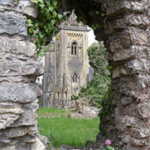 Naissance à Llandaff (Pays de Galles)