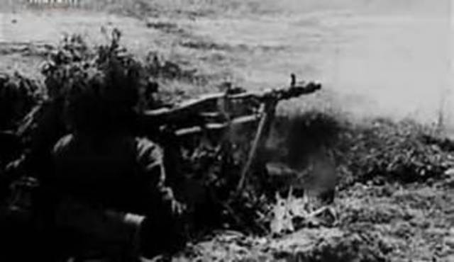 Russians stop Nazi advance at Stalingrad save Moscow