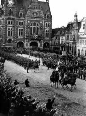 Hitler Militarizes the Rhineland