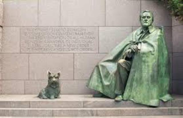 US President Roosevelt dies